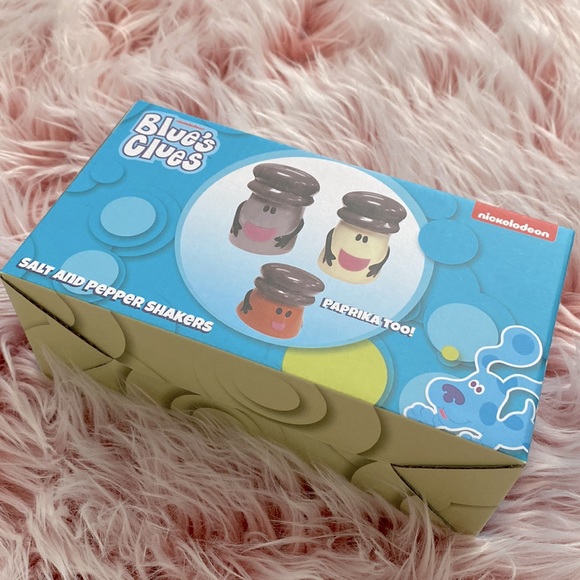 BNWT!✨EXCLUSIVE✨Nickelodeon Blue’s Clues Mr. Salt, Mrs. Pepper,& Paprika Shakers - Picture 5 of 9